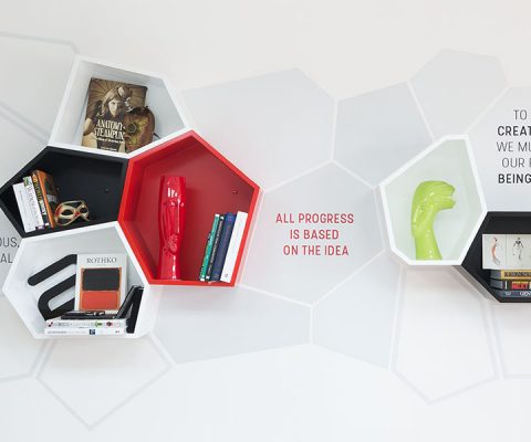 m2c-office-kancelarija-instalacija-polica-shelf-interior-design-enterijer-dizajn-Voronoi-diagram